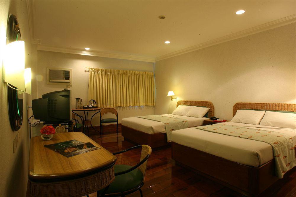 The Legend Palawan Otel Puerto Princesa Dış mekan fotoğraf