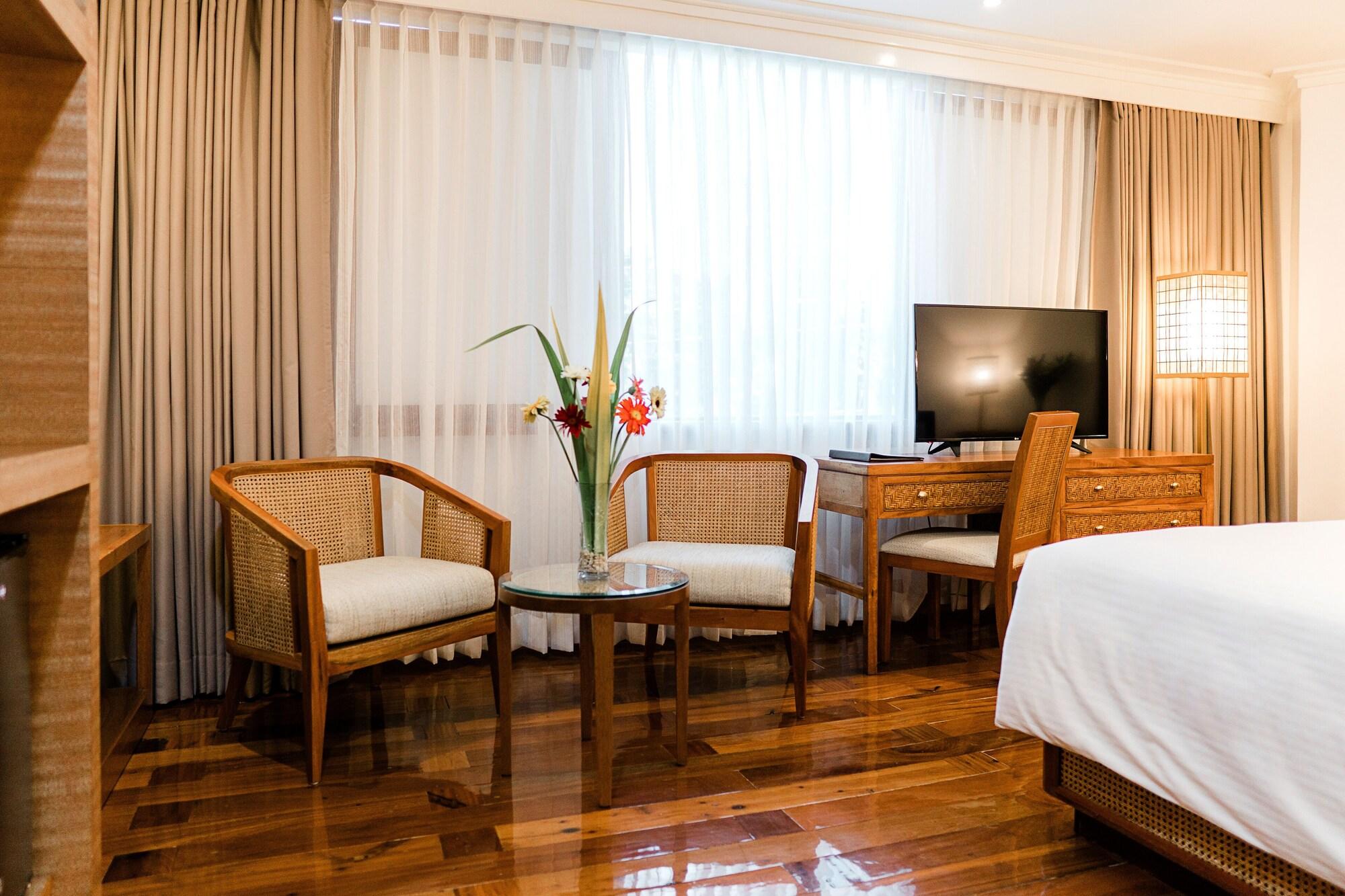 The Legend Palawan Otel Puerto Princesa Dış mekan fotoğraf