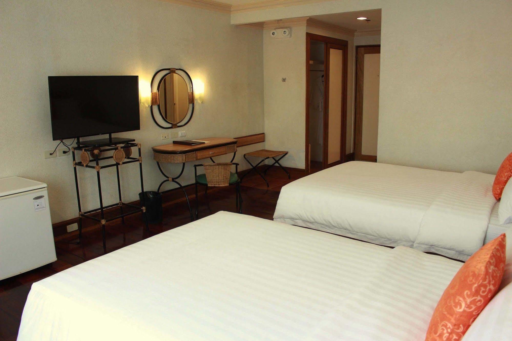 The Legend Palawan Otel Puerto Princesa Dış mekan fotoğraf